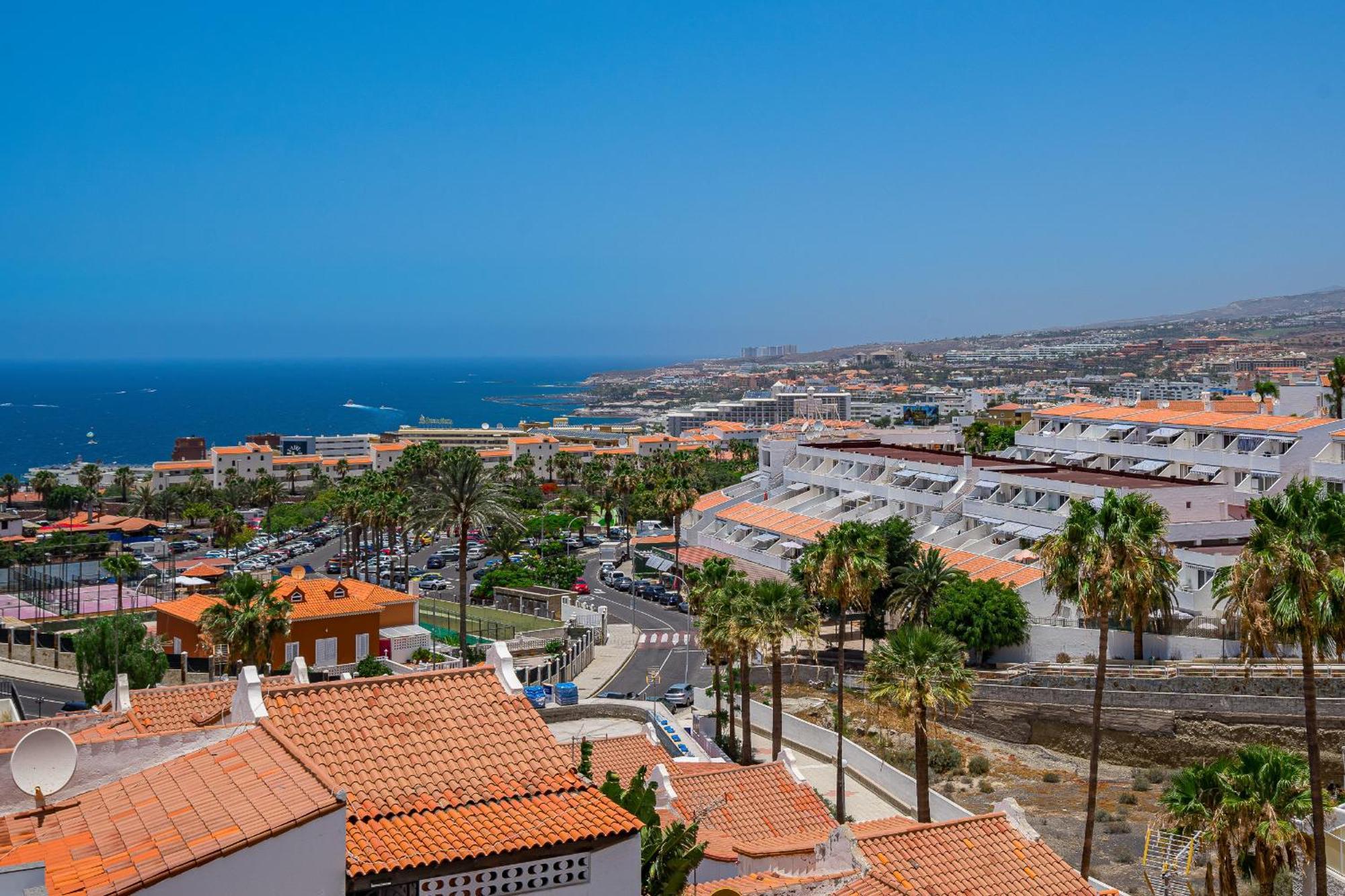 Buenavista Panoramic Villa In Costa Adeje Exterior photo